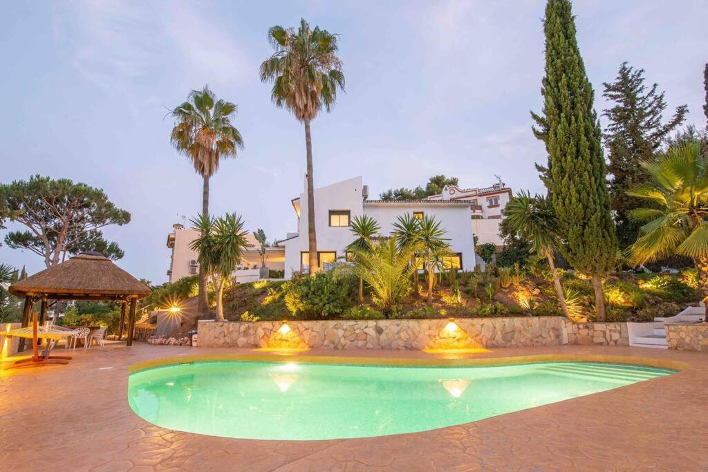 Villa Brand New With Pool For 8 People Santa Fe de los Boliches